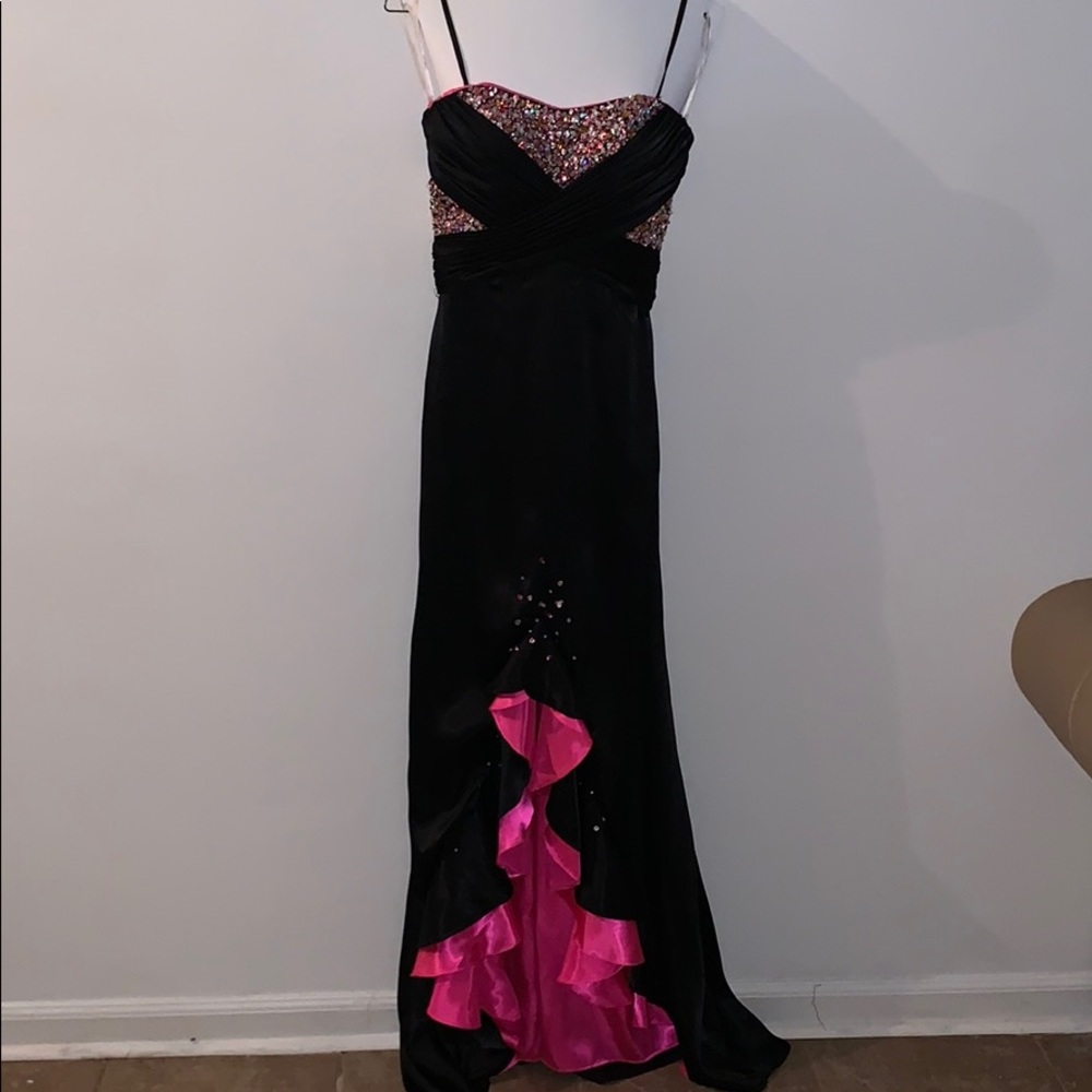 Tiffany designs gown size 2